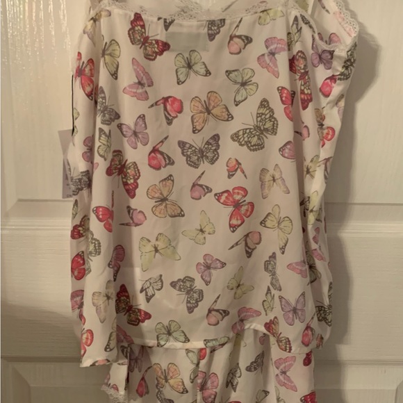 Two piece cami and short pj set. New with tags. 40 Winks - Picture 5 of 10
